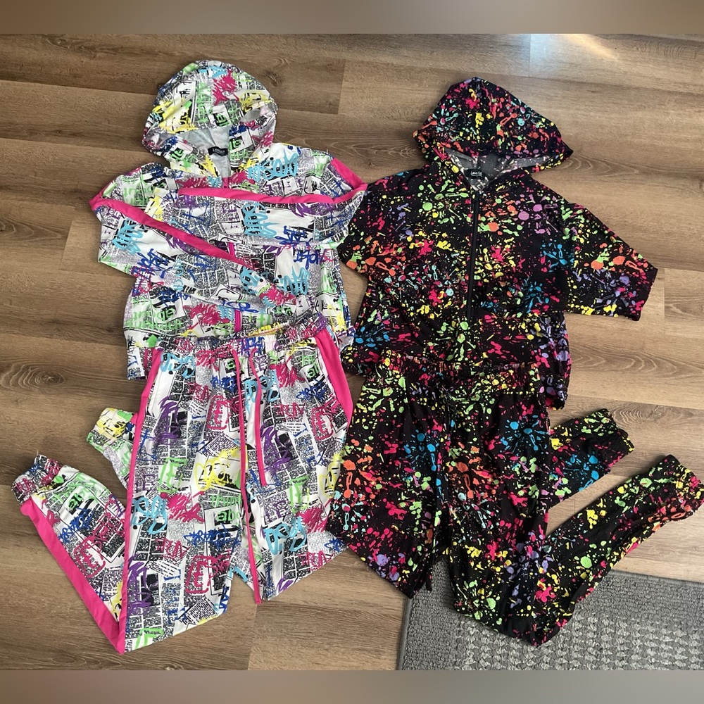 Lot 2 women's suits Love Star size L with pockets with zippers